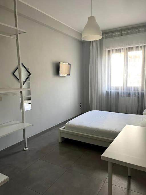 Sun-Kissed Seaside Retreat: Your Pescara Getaway 外观 照片
