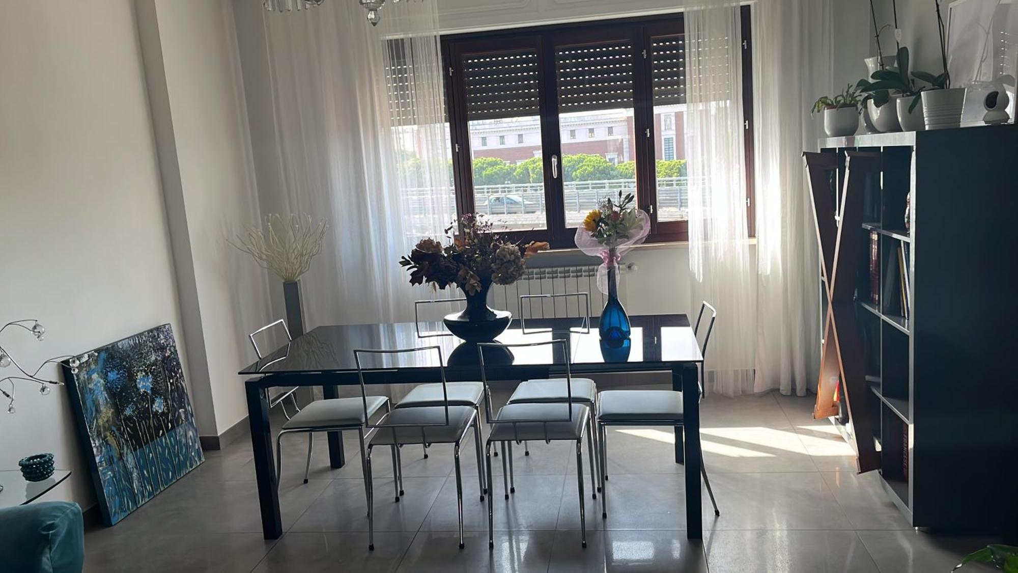 Sun-Kissed Seaside Retreat: Your Pescara Getaway 外观 照片